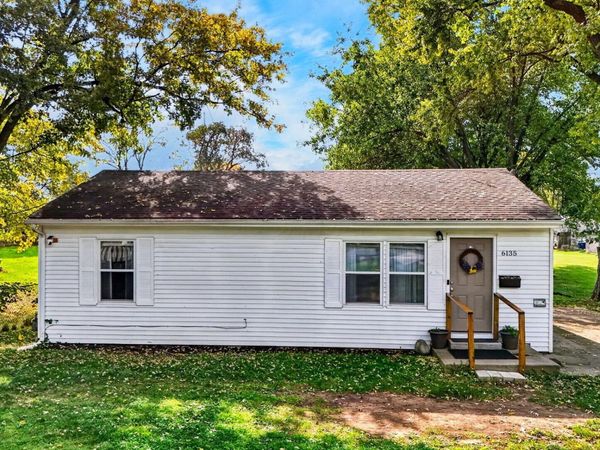 6135 Roselawn Avenue, Columbus, OH 43232