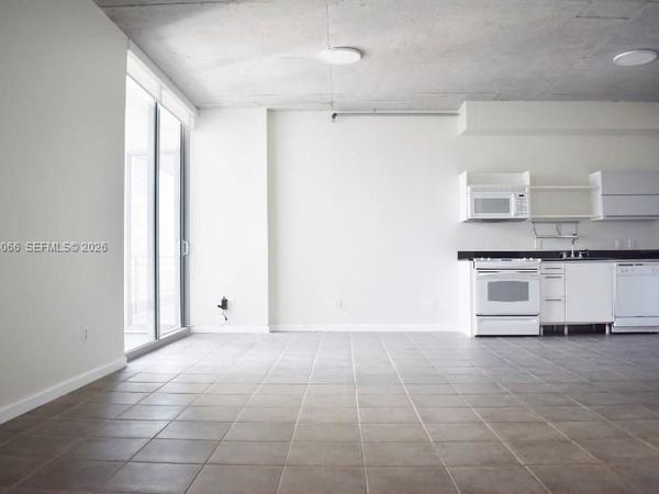 690 SW 1st Ct , Unit 2325, Miami, FL 33130