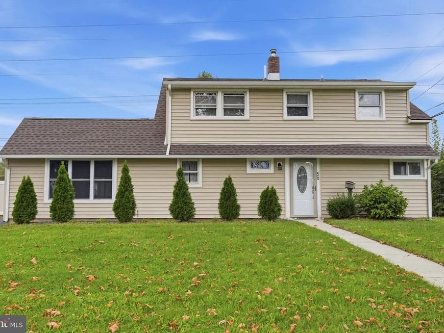 56 N Northpark Drive, Levittown, PA 19054 Main Photo
