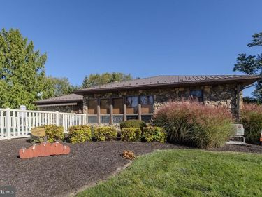 10125 MOUNTAIN ROAD, ORRSTOWN, PA 17244
