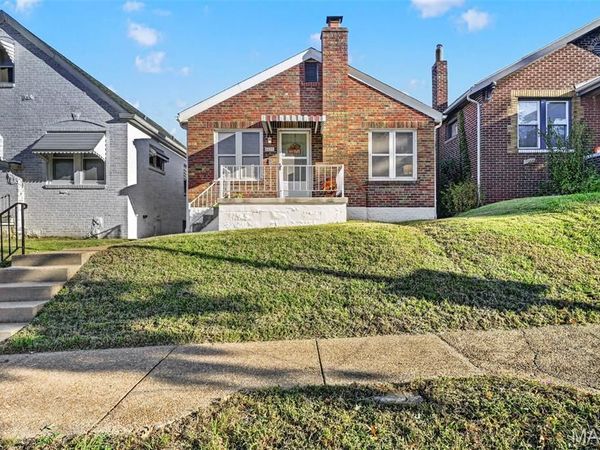 4531 Tholozan Avenue, St Louis, MO 63116