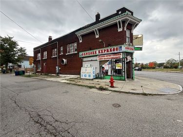 1799 Genesee Street , Buffalo, NY 14211