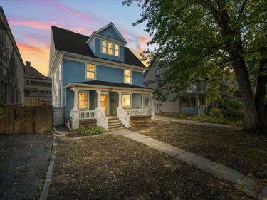 2017 Emerson Avenue S, Minneapolis, MN 55405
