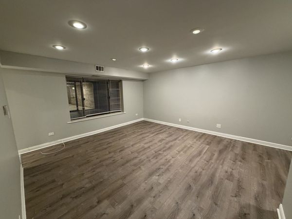 744 W Gordon Terrace NE, Unit 108, Chicago, IL 60613