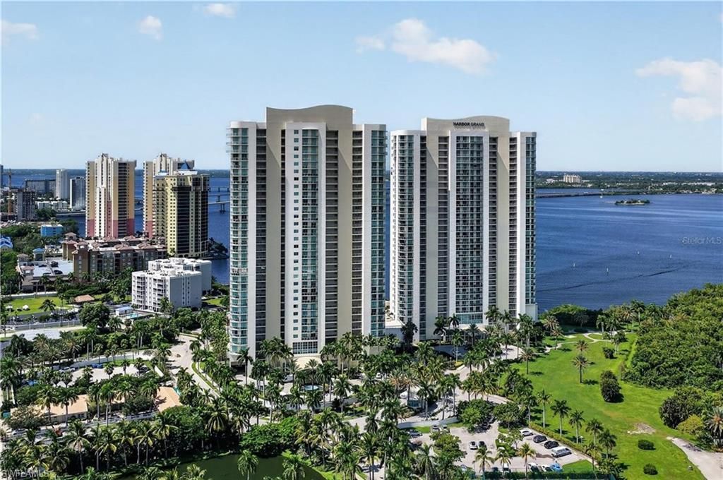 3000 Oasis Grand Blvd , Unit 1007, Fort Myers, FL 33916 Photo