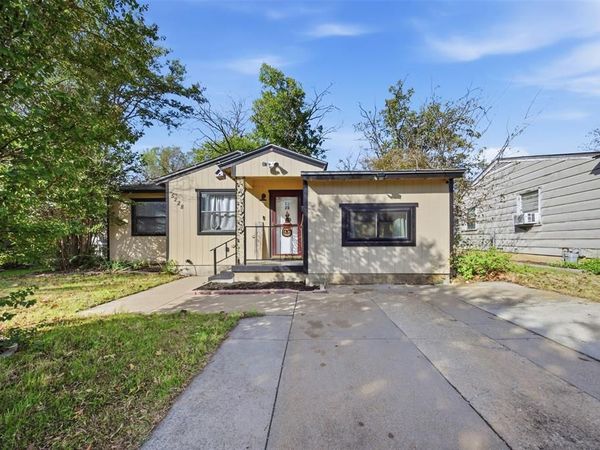 5228 Frazier Avenue, Fort Worth, TX 76115