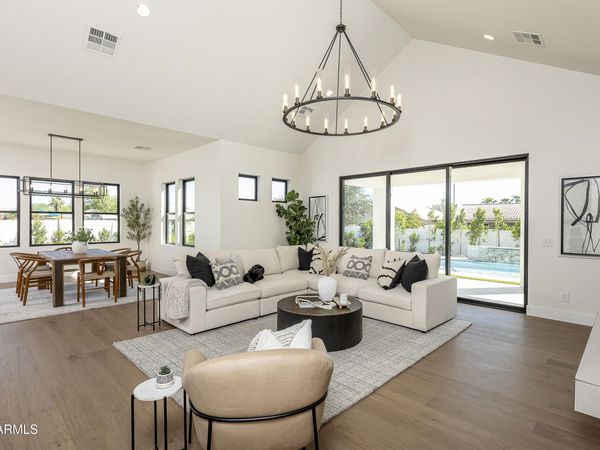 3025 E ROSEMONTE Drive, Phoenix, AZ 85050