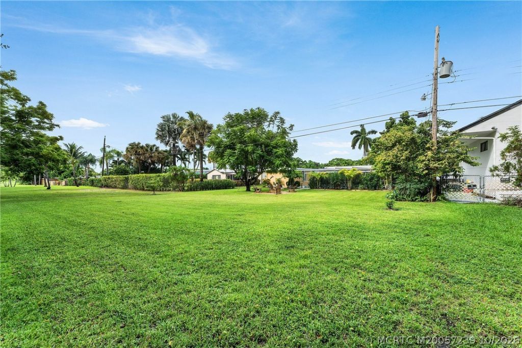949 Laurel Road, North Palm Beach, FL 33408 Photo