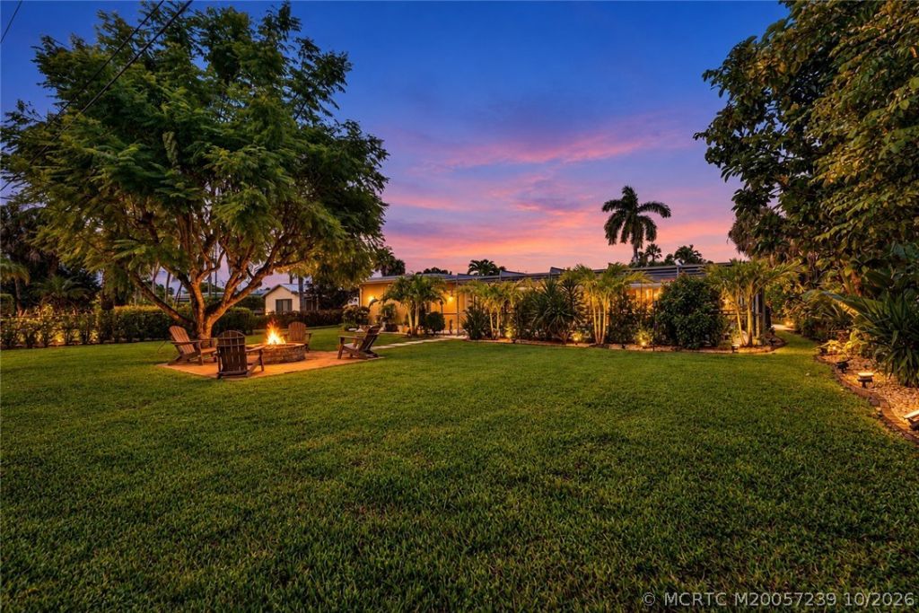 949 Laurel Road, North Palm Beach, FL 33408 Photo