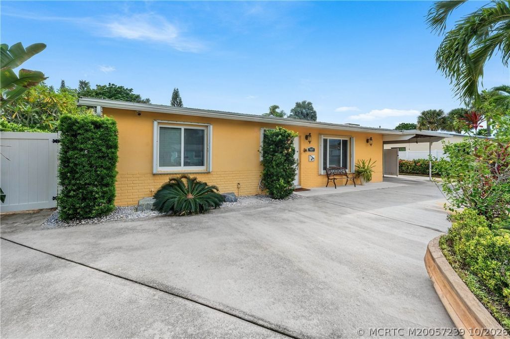949 Laurel Road, North Palm Beach, FL 33408 Photo