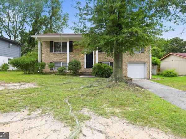 6450 Ashdale Drive, Atlanta, GA 30349