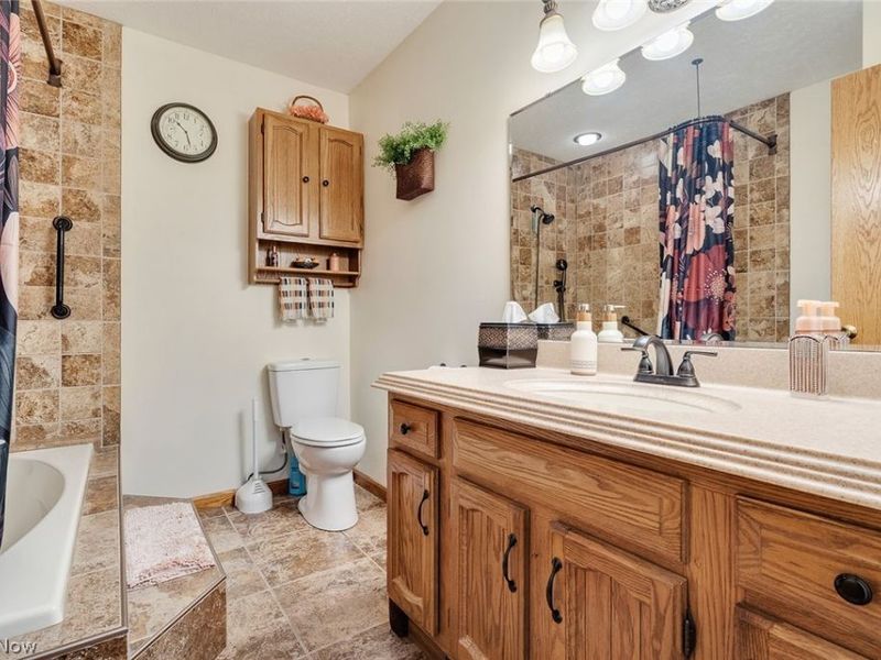 3710 Mercedes Place, Unit 8, Canfield, OH 44406 Photo 33