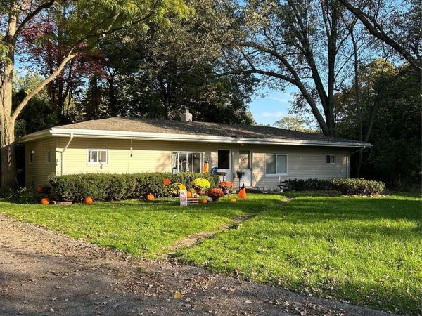 610 Cranbourne Street, Commerce Township, Mi 48382