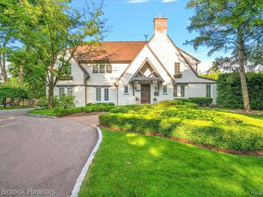 528 Covington Road, Bloomfield Township, Mi 48301