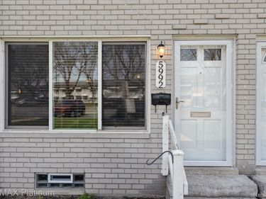 5992 Alan Drive , Unit 22, Brighton, Mi 48116