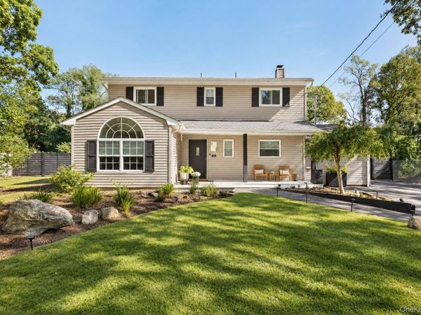 7 Charm City Drive , Port Jefferson Station, NY 11776