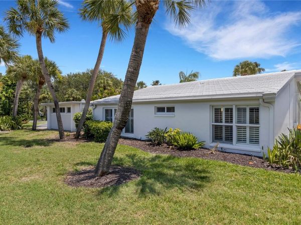 214 HOURGLASS WAY , Unit V-4, SARASOTA, FL 34242