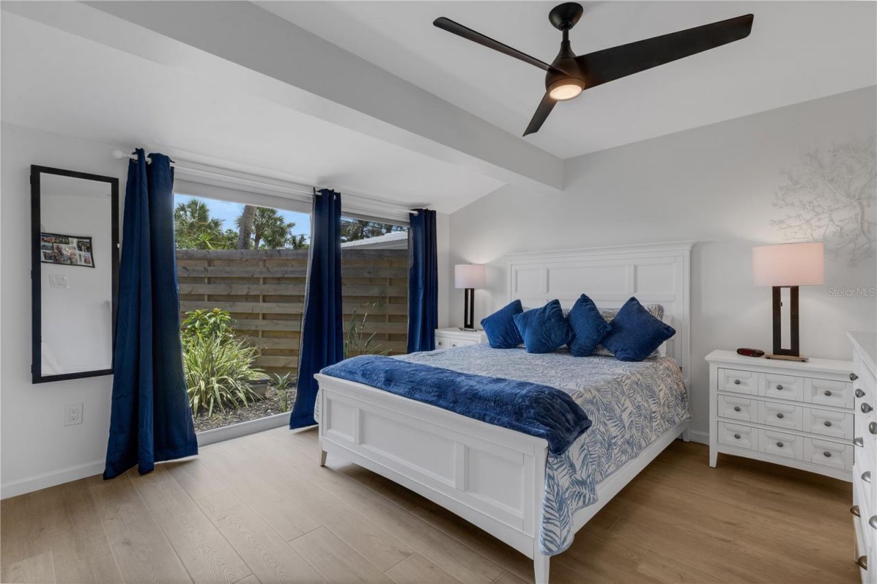 214 Hourglass Way , Unit V-4, Sarasota, FL 34242 Photo