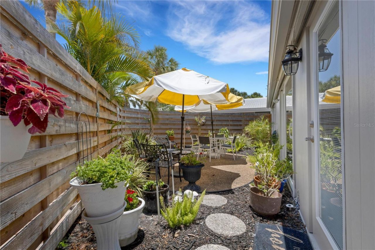 214 Hourglass Way , Unit V-4, Sarasota, FL 34242 Photo