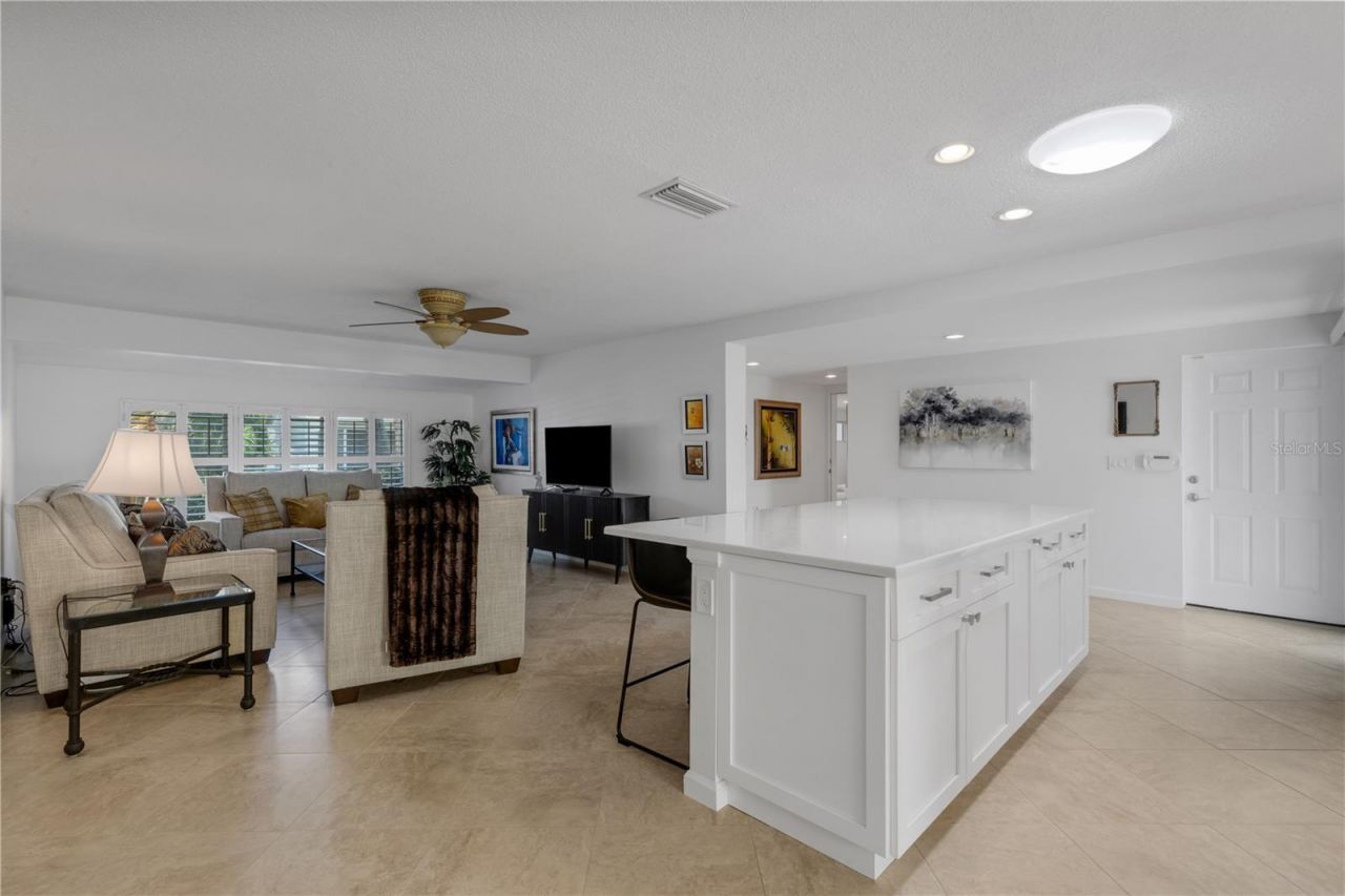 214 Hourglass Way , Unit V-4, Sarasota, FL 34242 Photo