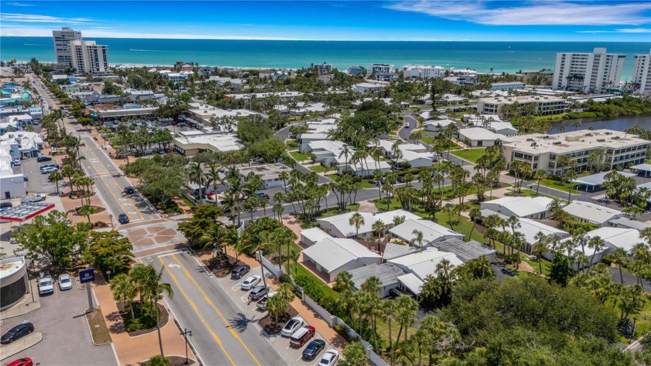 214 Hourglass Way , Unit V-4, Sarasota, FL 34242 Photo