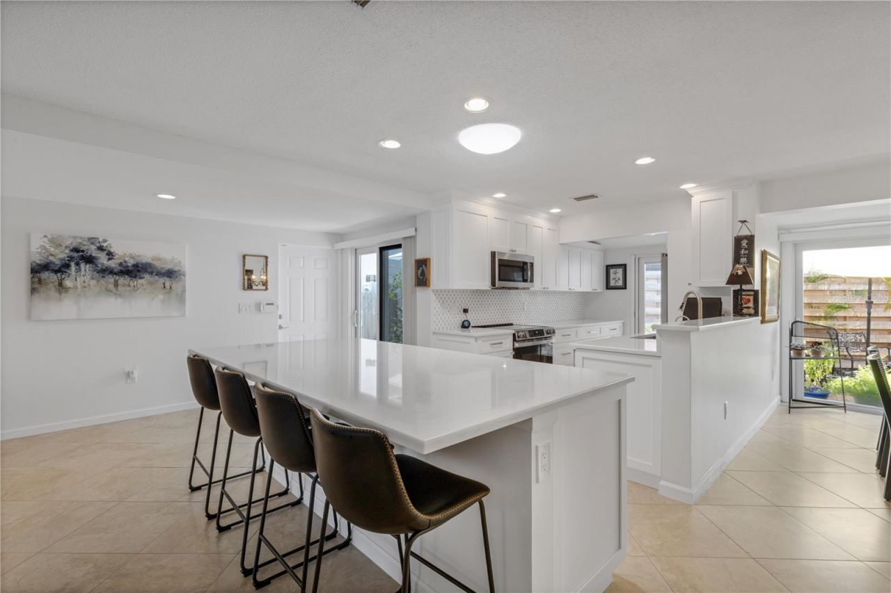 214 Hourglass Way , Unit V-4, Sarasota, FL 34242 Photo