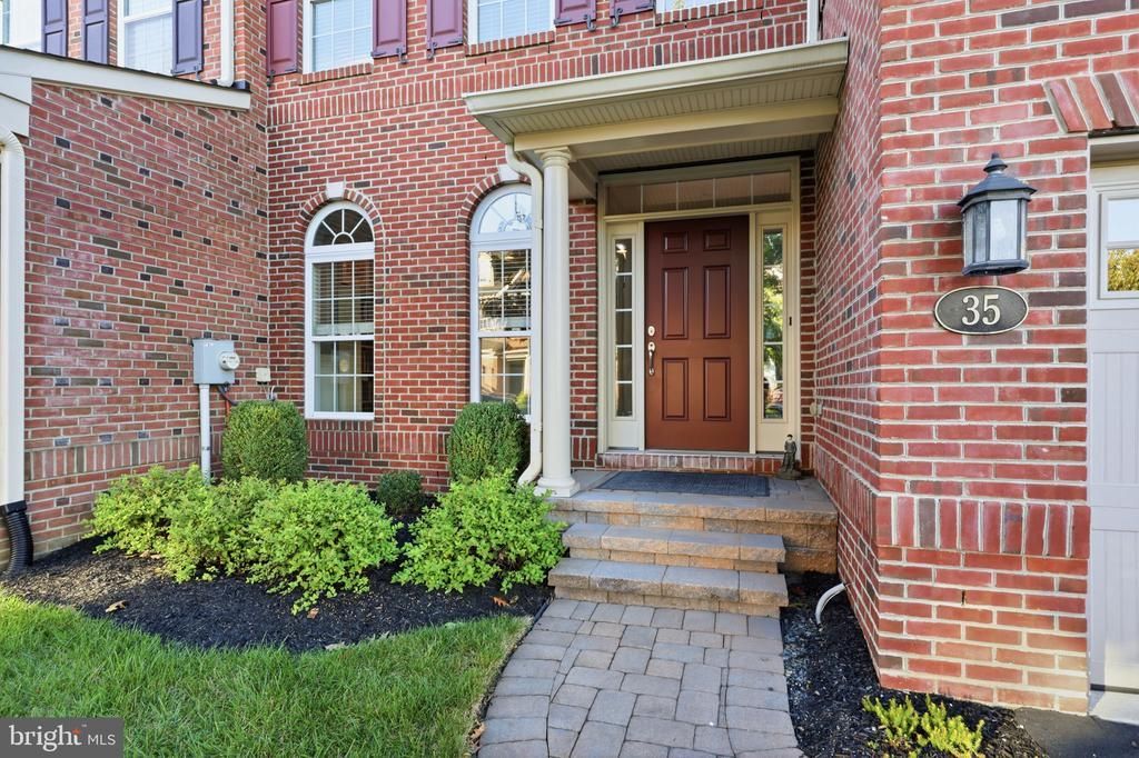 35 RITTENHOUSE CIRCLE, NEWTOWN, PA 18940
