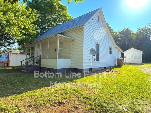 216 Lineberger Street , Shelby, NC 28150