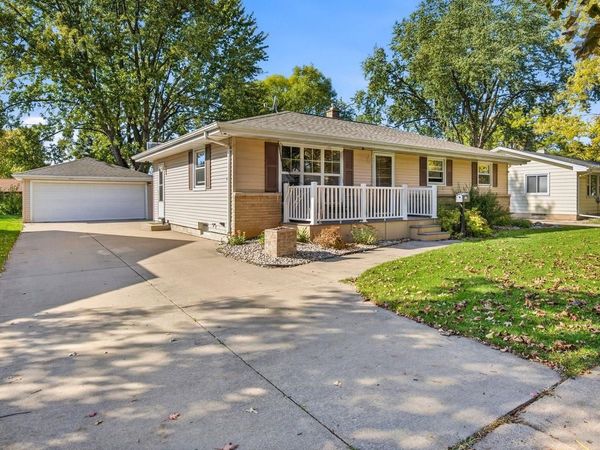 2219 N ELINOR STREET, Appleton, WI 54914