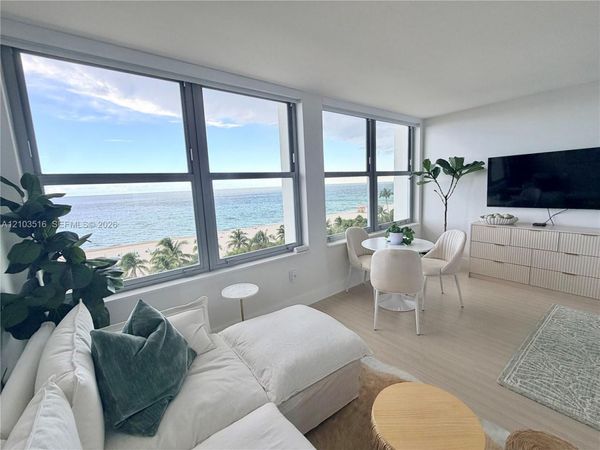 2899 Collins Ave , Unit 931, Miami Beach, FL 33140