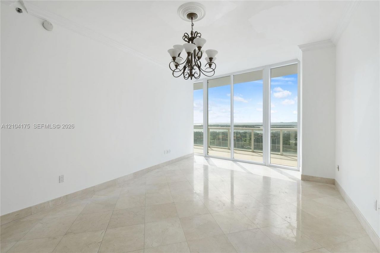 100 S Pointe Dr , Unit 2902, Miami Beach, FL 33139 Photo