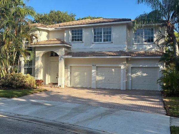 16729 Amber Lk , Weston, FL 33331