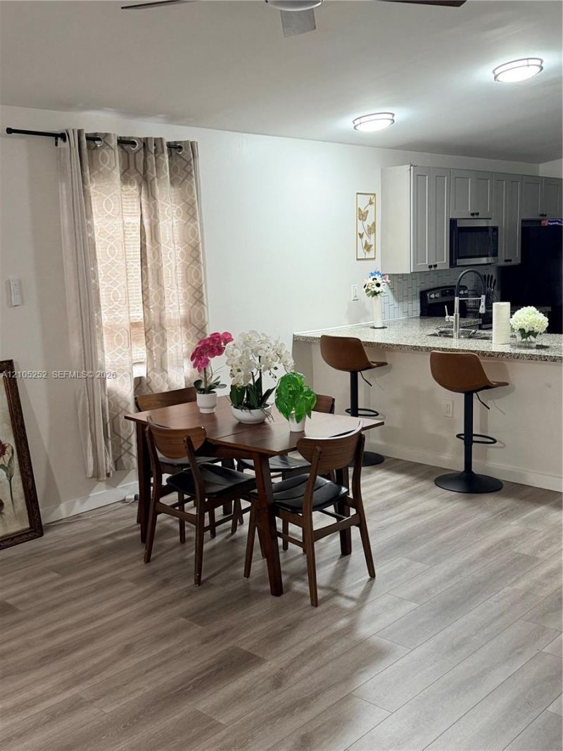 700 NW 17th Ter, Pompano Beach, FL 33069 Photo