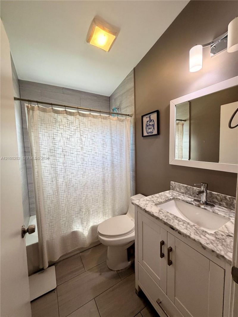 700 NW 17th Ter, Pompano Beach, FL 33069 Photo