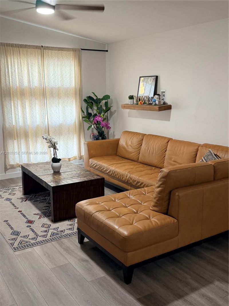 700 NW 17th Ter, Pompano Beach, FL 33069 Photo