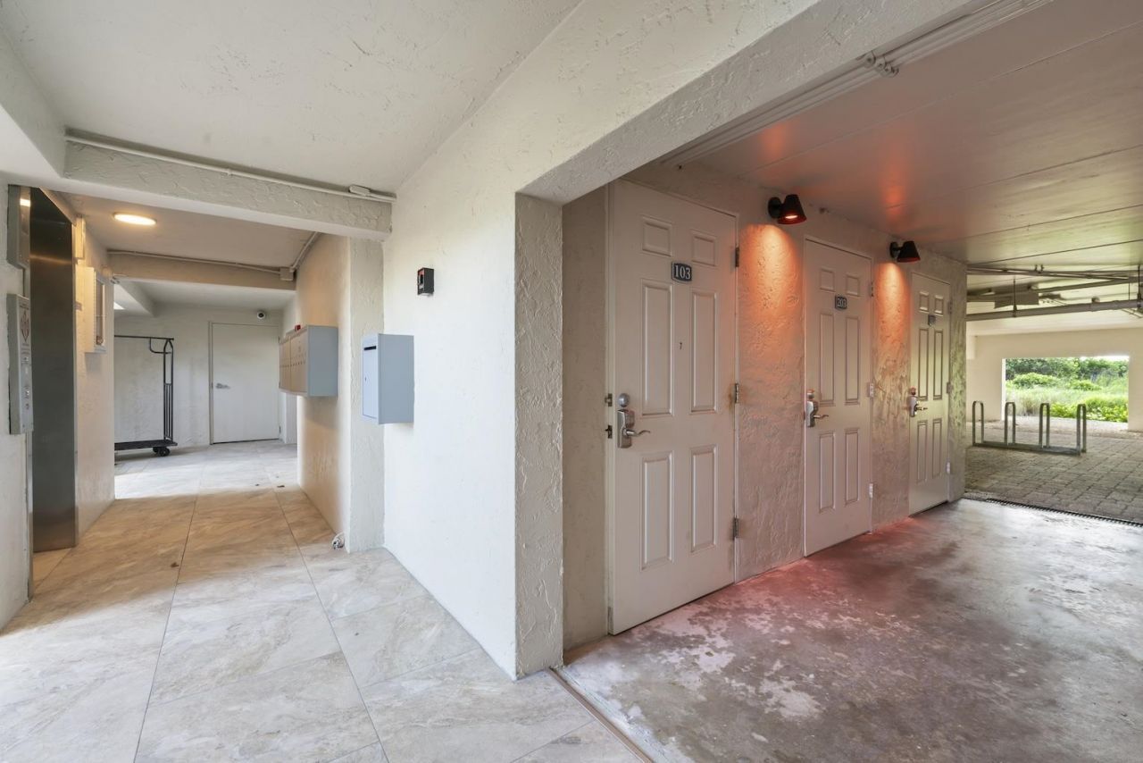 1785 Middle Gulf Dr, Unit A103, Sanibel, FL 33957 Photo