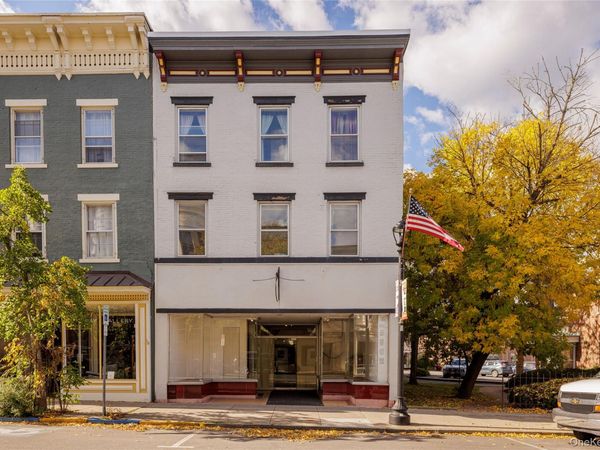 511 Warren Street , Hudson, NY 12534