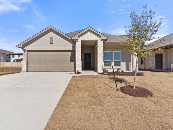280 Pale Horse BND, Buda, TX 78610
