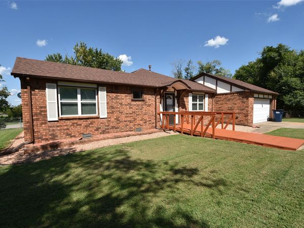 1612 Foster Avenue , Seminole, OK 74868