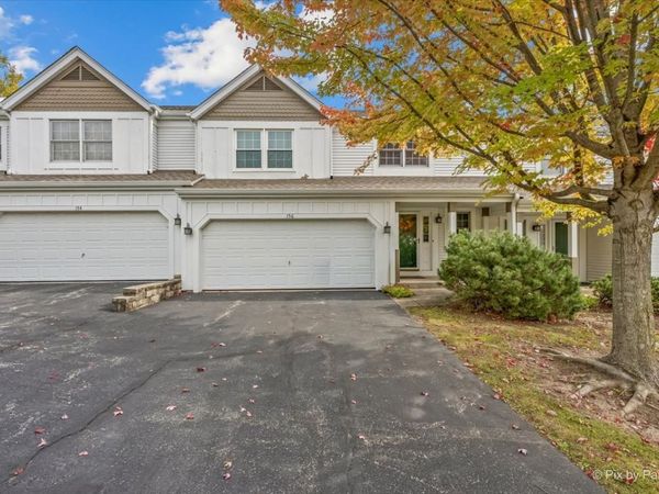 156 Spring N Court , Carpentersville, IL 60110