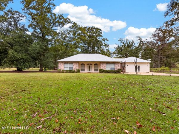 21601 Billy Johnson Road, Moss Point, MS 39562