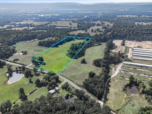 1099 W Gum Log Rd , Russellville, AR 72802