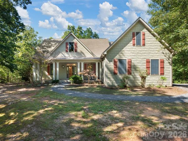 620 N Highland Road , Mill Spring, NC 28756