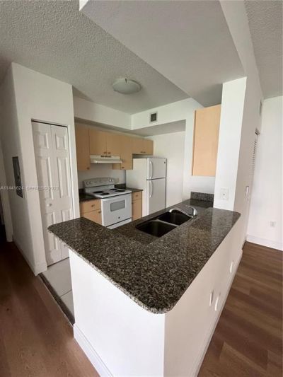 2492 Centergate Drive, Unit 107, Miramar, FL 33025 Photo