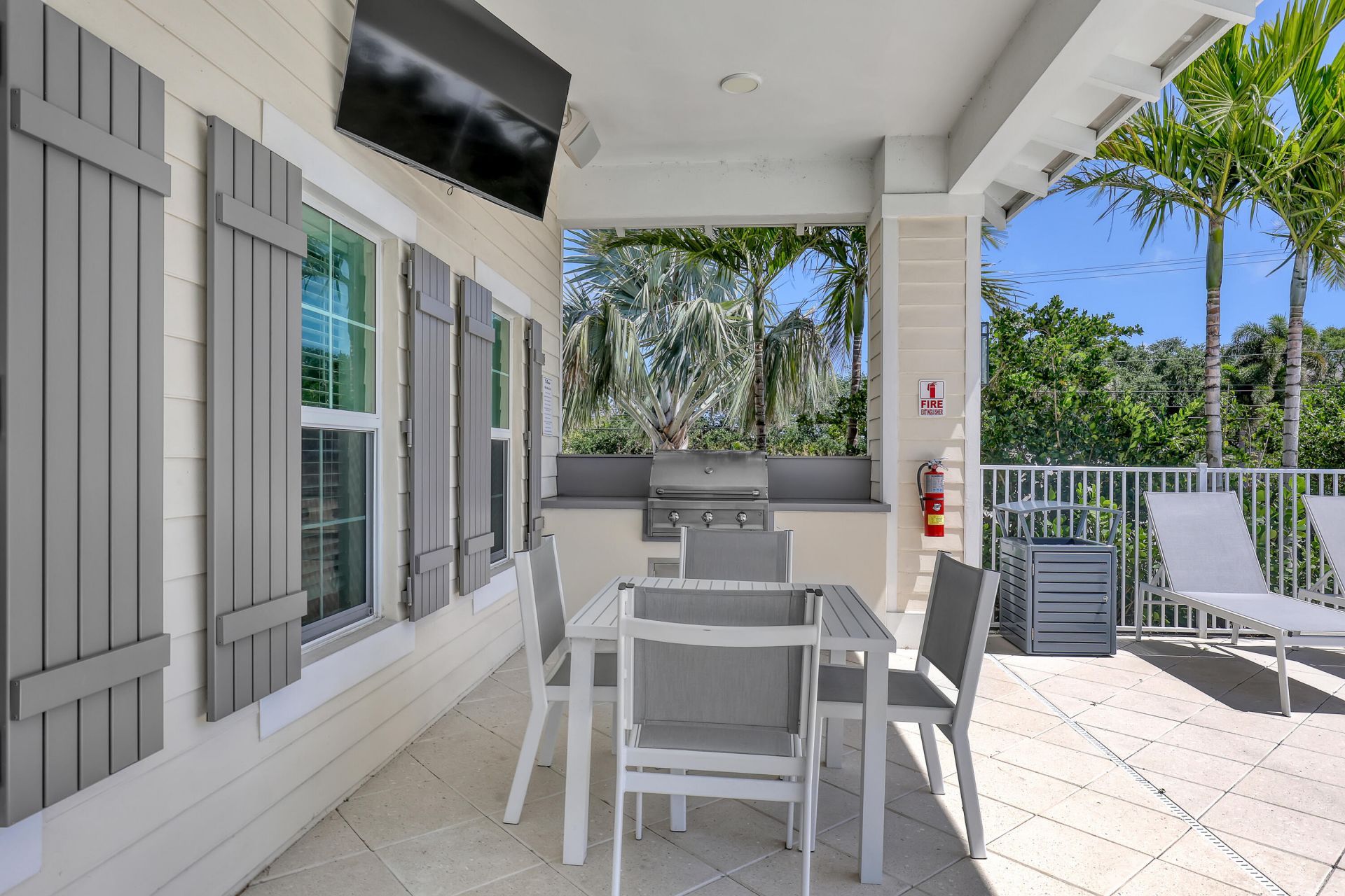 107 Royal Palm Circle, Unit 107, Tequesta, FL 33469 Photo