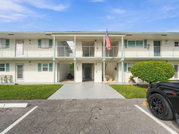 1117 LAKE Terrace, Unit 112, Boynton Beach, FL 33426