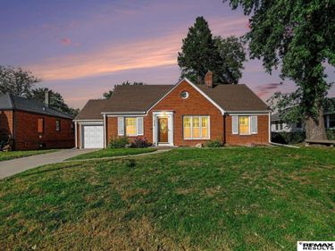 3930 Castelar Street, Omaha, NE 68105