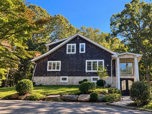 9 Tower Hill Road , Shoreham, NY 11786