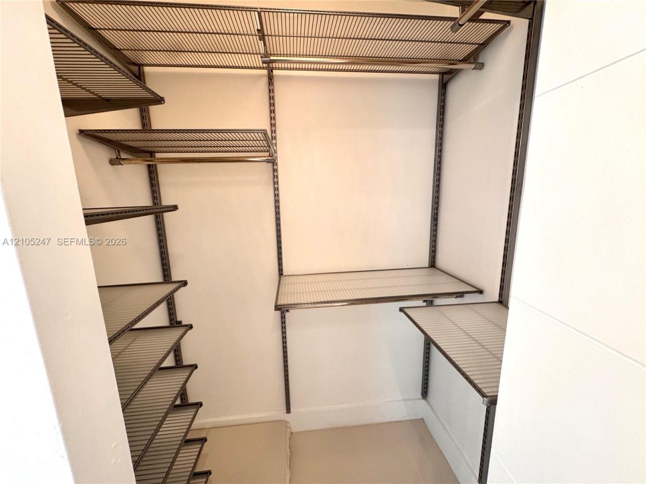 2899 Collins Ave , Unit 904, Miami Beach, FL 33140 Photo