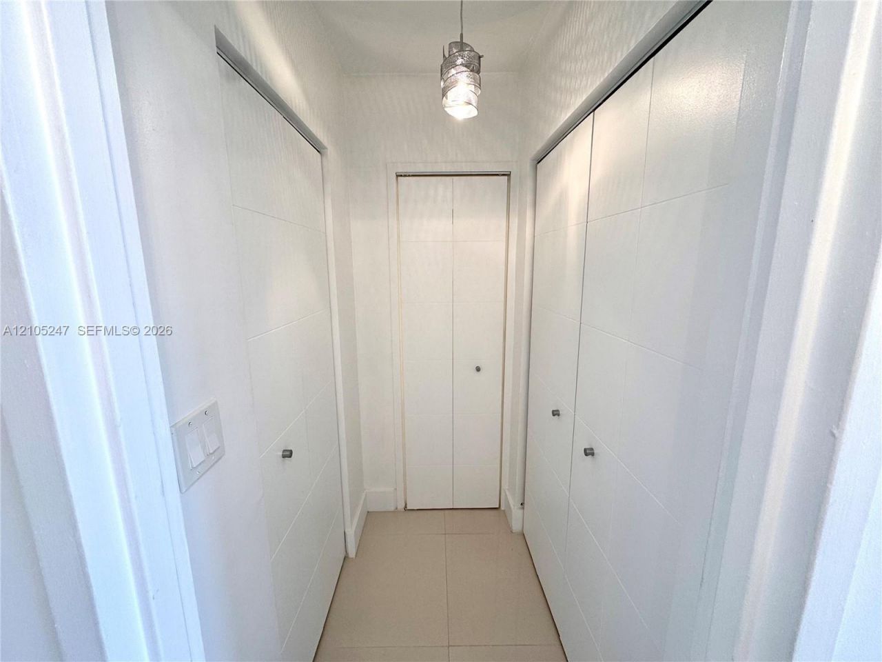 2899 Collins Ave , Unit 904, Miami Beach, FL 33140 Photo